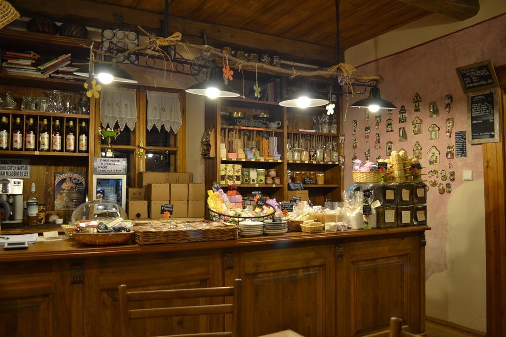 Penzion Dvur Krasikov Kokasice Bagian luar foto