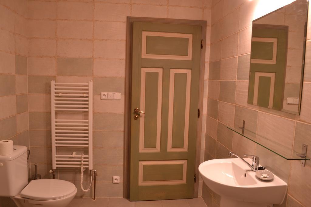 Penzion Dvur Krasikov Kokasice Bagian luar foto